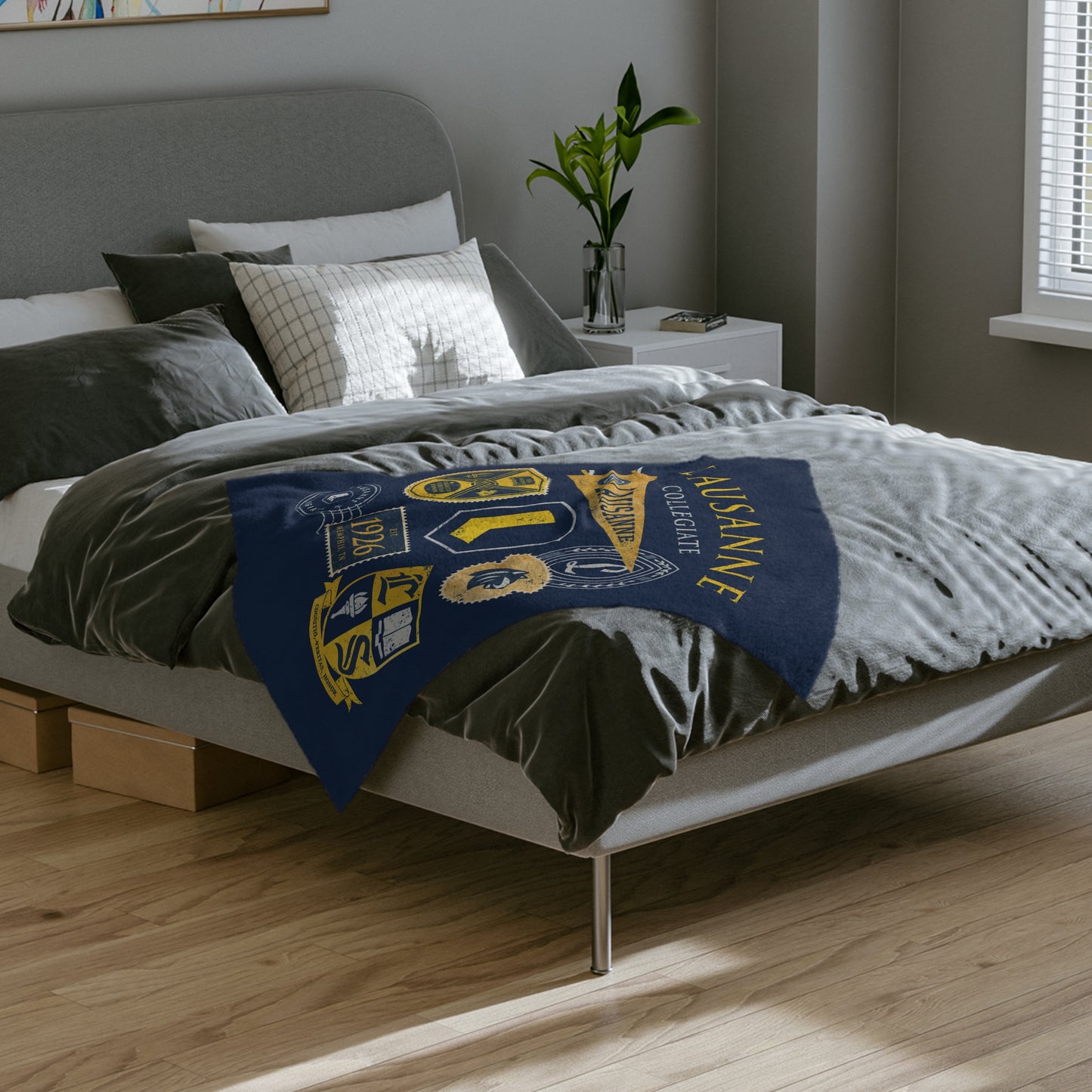 Lausanne 100 Velveteen Microfiber Blanket